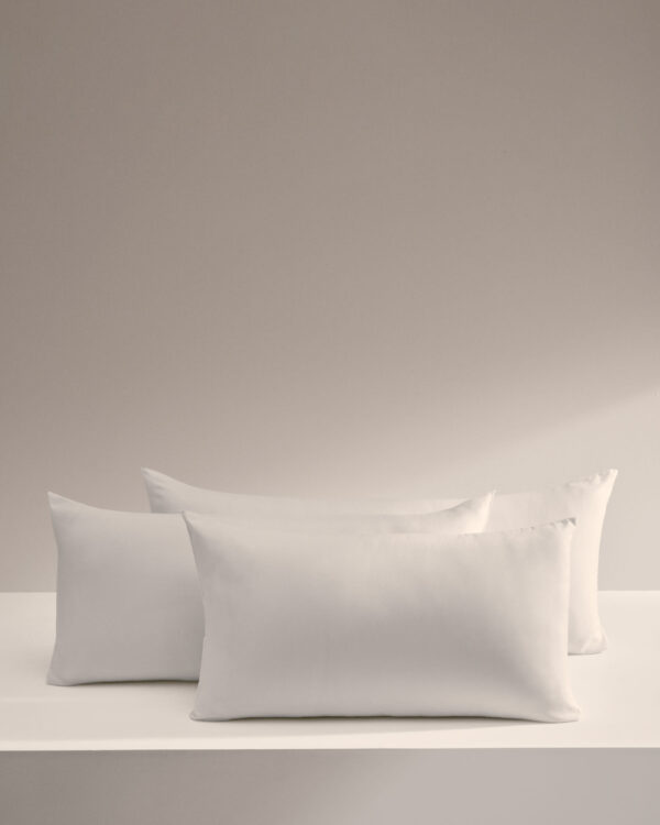 Almohada Nyla microfibra 70 x 40 cm