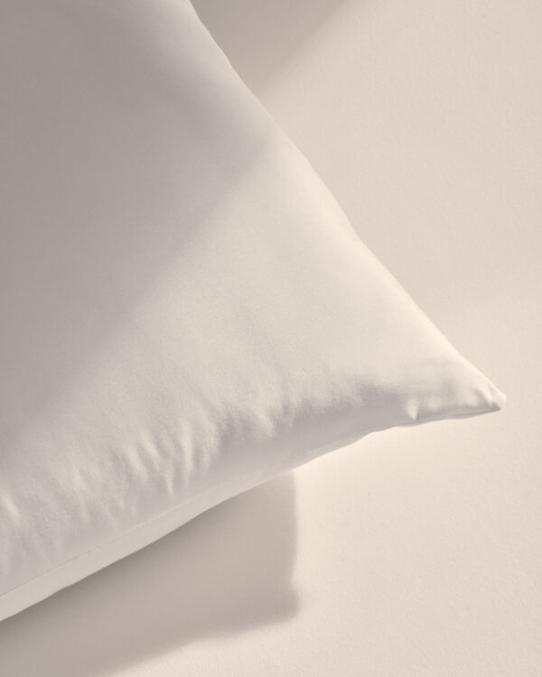 Almohada Nyla microfibra 70 x 40 cm