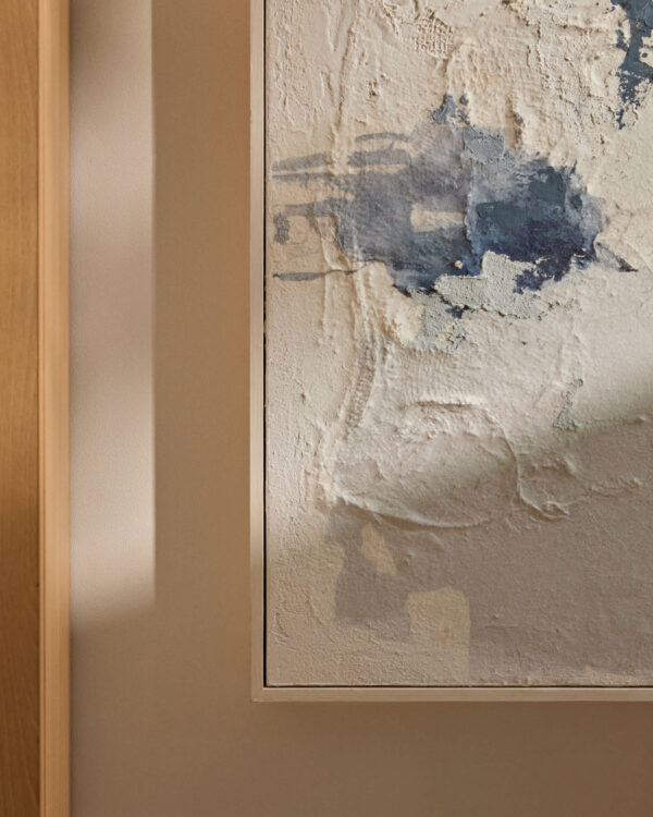 Cuadro abstracto Erale gris y azul pintado a mano 47 x 182 cm