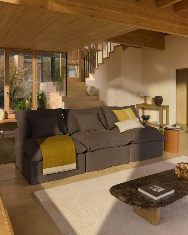 Manta Orlet de lana reversible mostaza y beige 130 x 170 cm