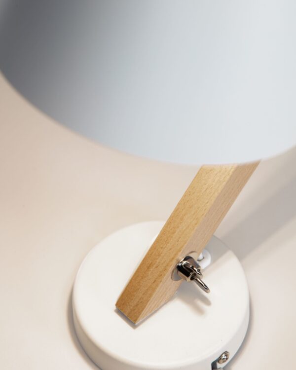 Aplique Muse de madera de haya y acero con acabado blanco