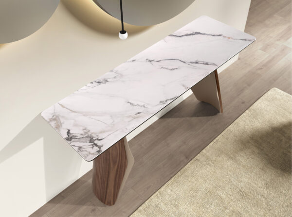 Consola rectangular mármol porcelánico, acero arena metalizado y nogal