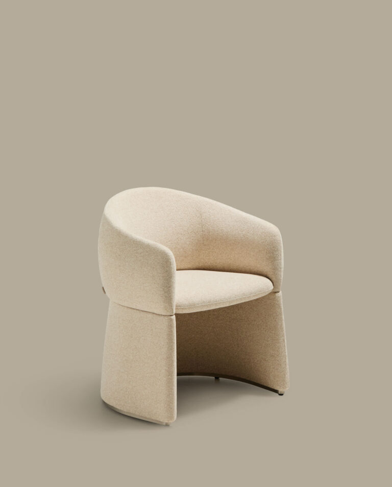 Silla Bosca de chenilla beige