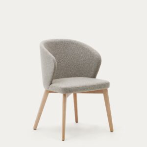 Silla Darice de chenilla marrón y madera maciza de haya con acabado natural FSC 100%