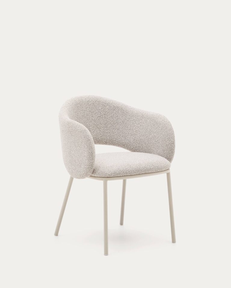Silla Maina de chenilla gruesa beige y patas de acero con acabado beige FSC Mix Credit