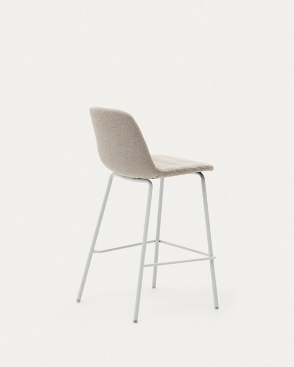 Taburete Zunilda de chenilla beige y acero con acabado blanco mate altura 65 cm FSC 100%