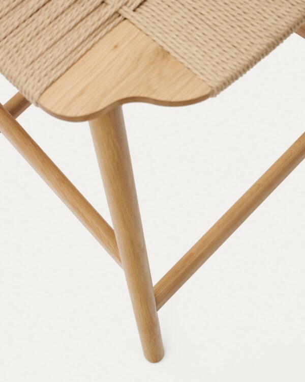 Taburete Enit de cuerda papel beige y madera maciza de roble acabado natural 65cm FSC Mix