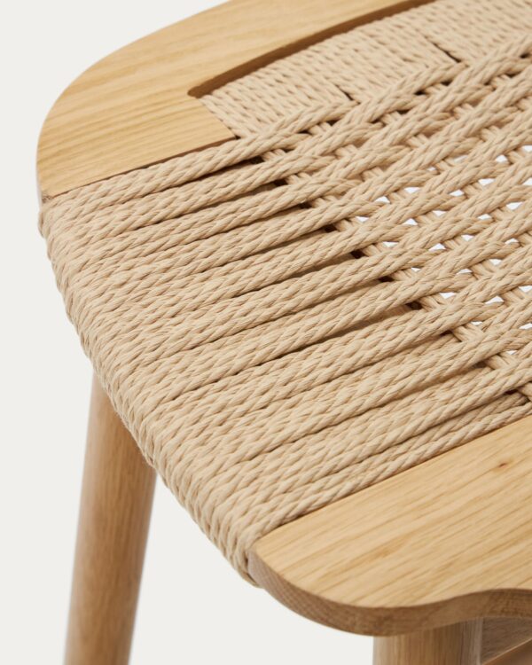 Taburete Enit de cuerda papel beige y madera maciza de roble acabado natural 65cm FSC Mix