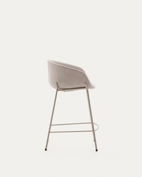 Taburete Yvette de chenilla beige y patas de acero con acabado beige altura 65 cm