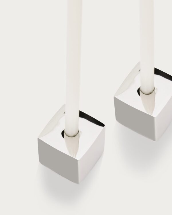 Set Acadia de 4 candelabros de acero inoxidable con acabado plateado brillante