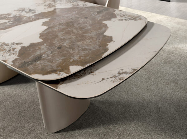 Mesa comedor extensible ovalada barril mármol porcelánico y acero taupé metalizado