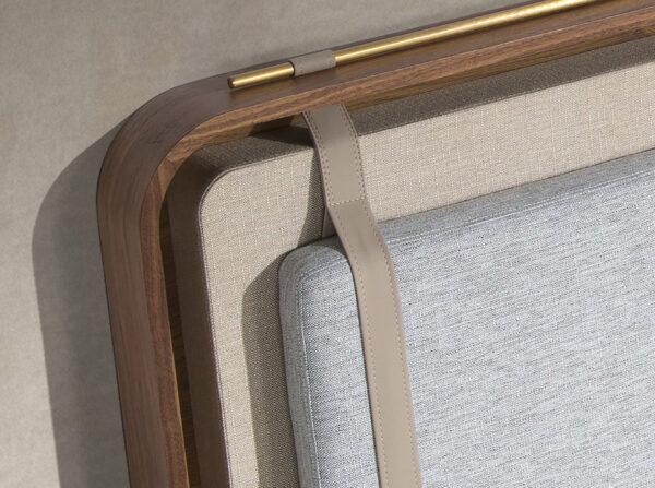 Cama tela color beige y gris