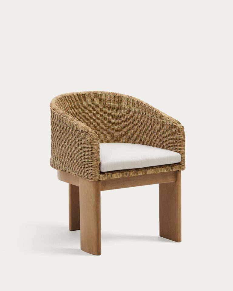 Silla Xoriguer de ratán sintético y madera maciza de eucalipto FSC 100%