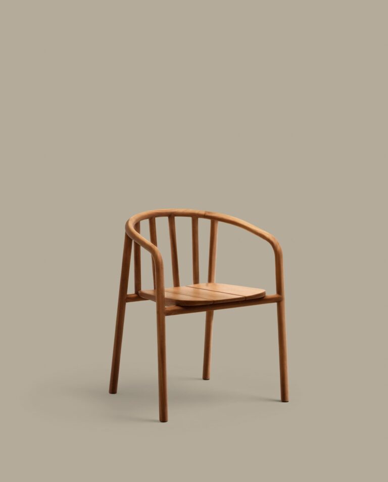 Silla apilable de exterior Turqueta de madera maciza de teca FSC 100%