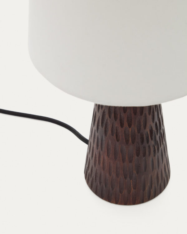 Lámpara de mesa Amire de madera con acabado oscuro