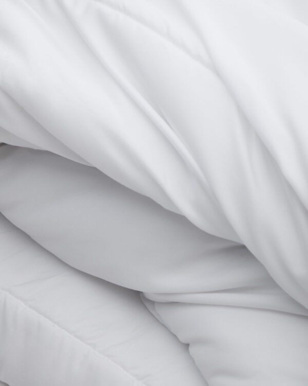 Nórdico Mistral de microfibra 250 g/m2 para cama de 180 cm hecho en España