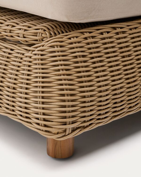 Tumbona doble Meria de ratán sintético y patas de madera maciza de acacia FSC 100%