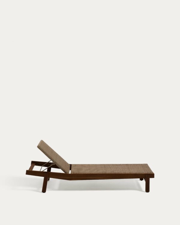 Tumbona Itani de madera maciza de acacia y ratán sintético FSC 100%