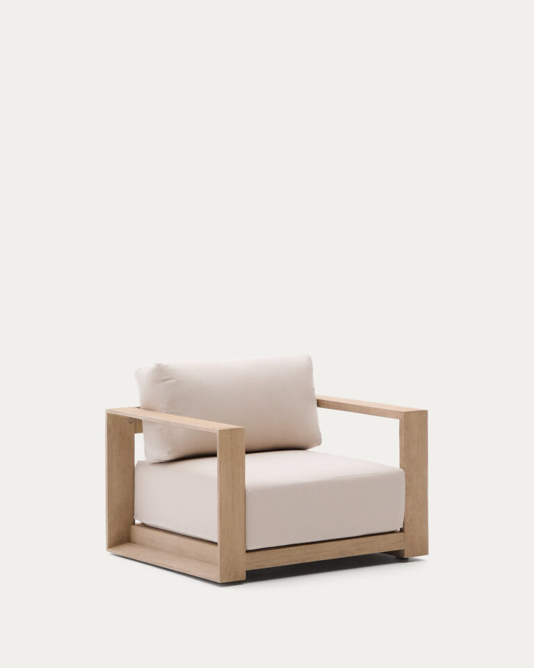 Sillón Ambra de madera maciza de acacia con acabado claro FSC 100%