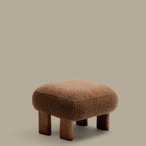 Reposapiés Nema borreguito topo y patas madera maciza fresno acabado nogal 65x55,4cm FSC 1