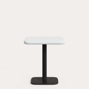 Mesa de exterior Dina con sobre de cemento blanco 70x70cm y pie de acero negro 48x48x70cm
