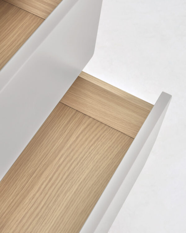 Cómoda Anielle de 5 cajones de madera maciza y chapa de fresno 60 x 117 cm